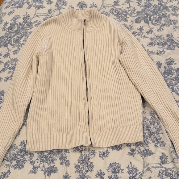 L.L. Bean Men’s Zip-up Sweater - Picture 3 of 4